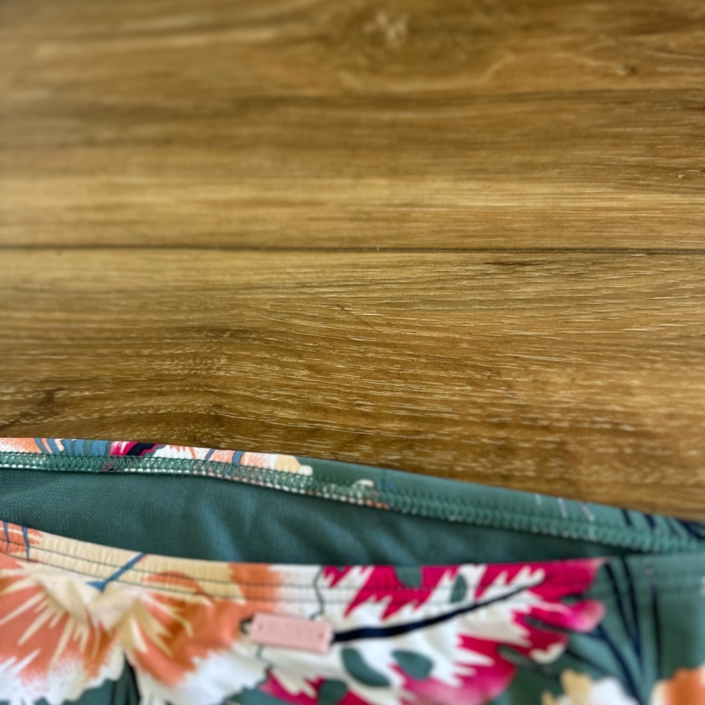 Roxy womens high-waisted Floral Bikini Bottom size large - Picture 6 of 6